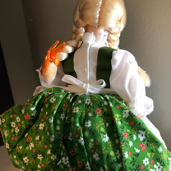 Madame Alexander Heidi doll 1580 - Picture 4 of 4